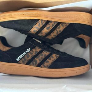 Adidas Spezial Preta Tigresa